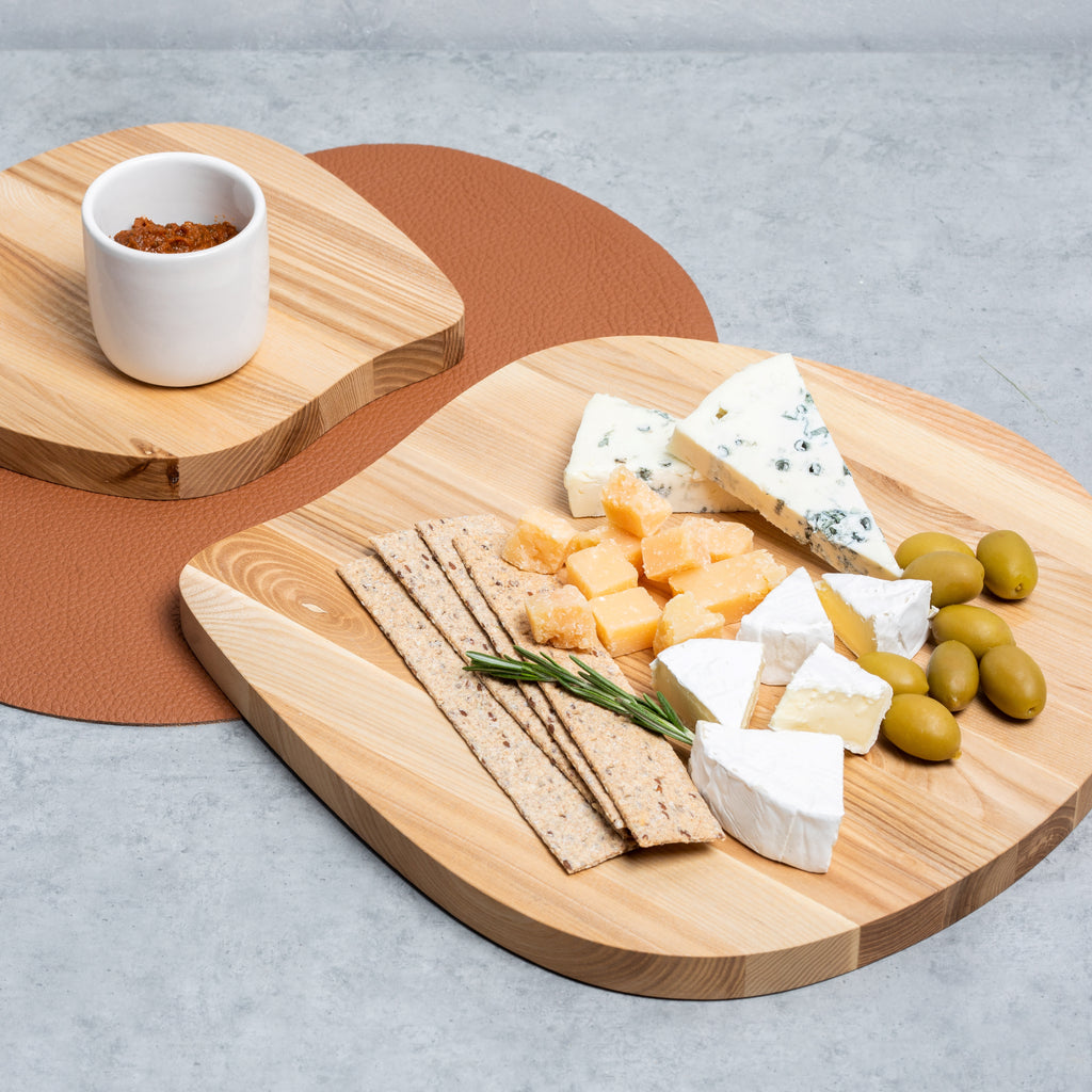 Cutting or serving board PEA
